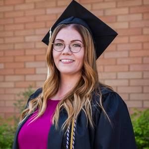 Meet your Posher, Cayla